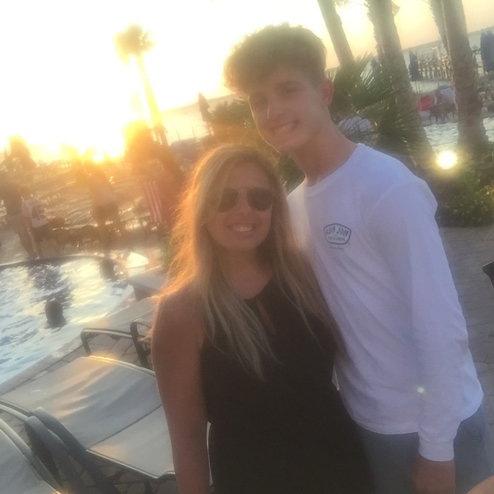 Meet your Posher, Brooke